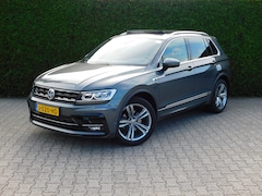 Volkswagen Tiguan - 1.5 TSI/DSG Highline R-line, Camera, Panoramdak, Trekhaak