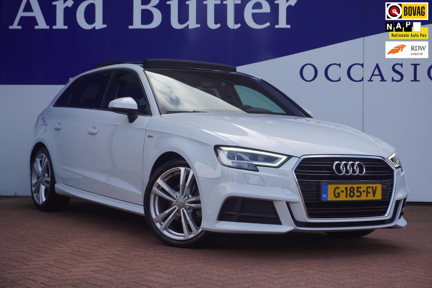Audi A3 Sportback - 35 TFSI 150PK Advance Sport+Leder+stoel-verw+Led+vitrual+pano-dak+Navigatie+smartphone = S - AutoWereld.nl