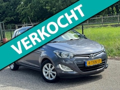 Hyundai i20 - 1.2i i-Deal /Trekhaak/Airco/