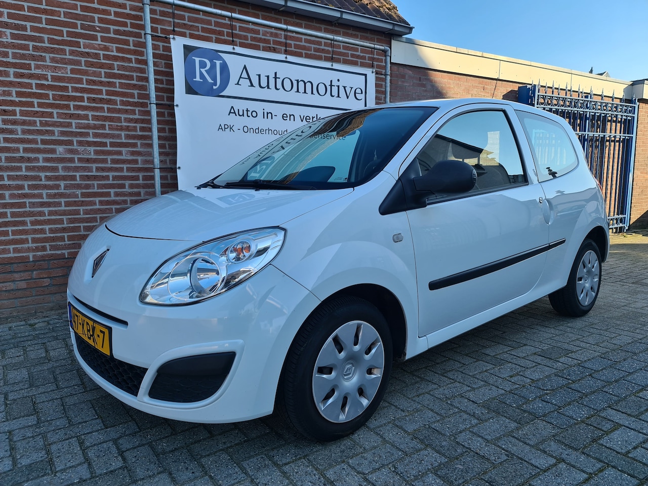 Renault Twingo - 1.2 Authentique NAP/AIRCO/NIEUWE APK - AutoWereld.nl