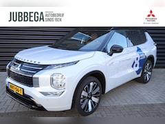 Mitsubishi Outlander - 2.4 PHEV Instyle+ Veel accessoires, Zwart dak, Massage stoelen, Bruin interieur