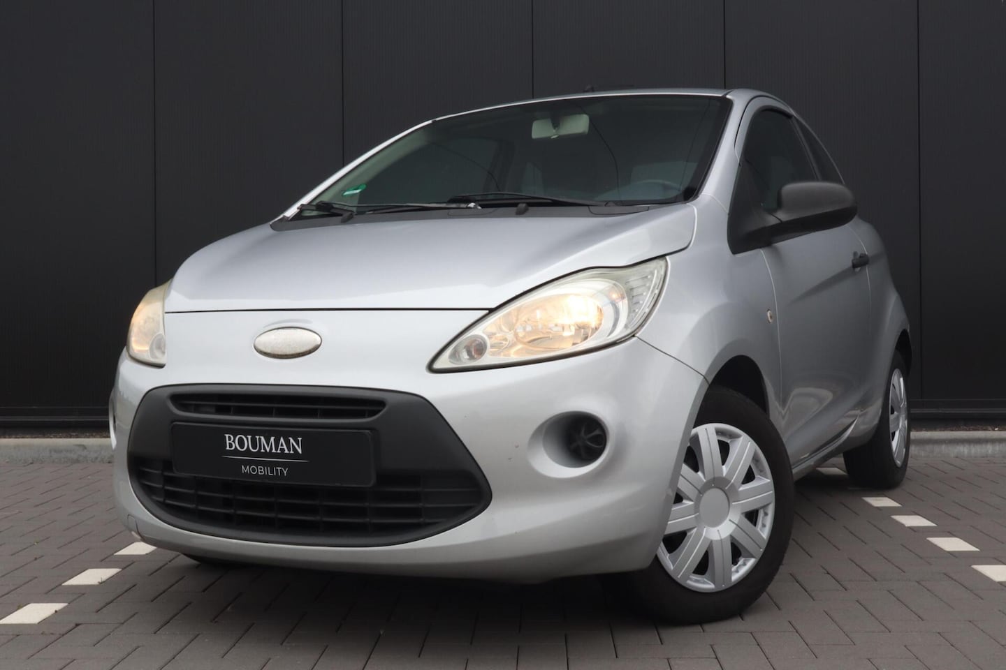 Ford Ka - 1.2 Trend 1.2 TREND, ZUINIG, MP3, GOED ONDERHOUDEN - AutoWereld.nl
