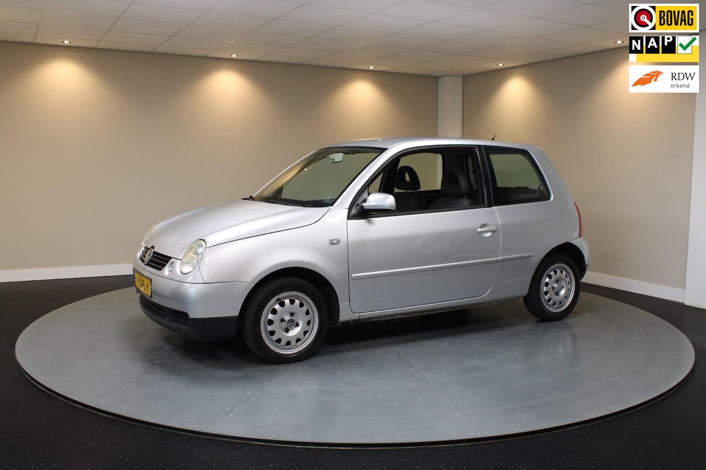 Volkswagen Lupo - 1.0 *Airco* Zuinig|Betrouwbaar|Leuk karretje! - AutoWereld.nl