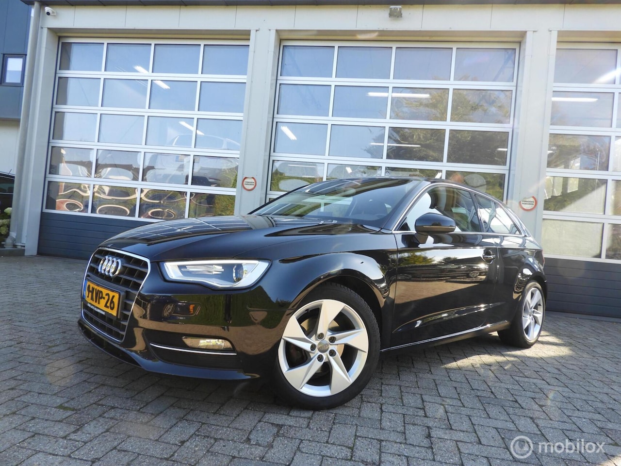 Audi A3 - 2.0 TDI Xenon , Sportstoelen - AutoWereld.nl
