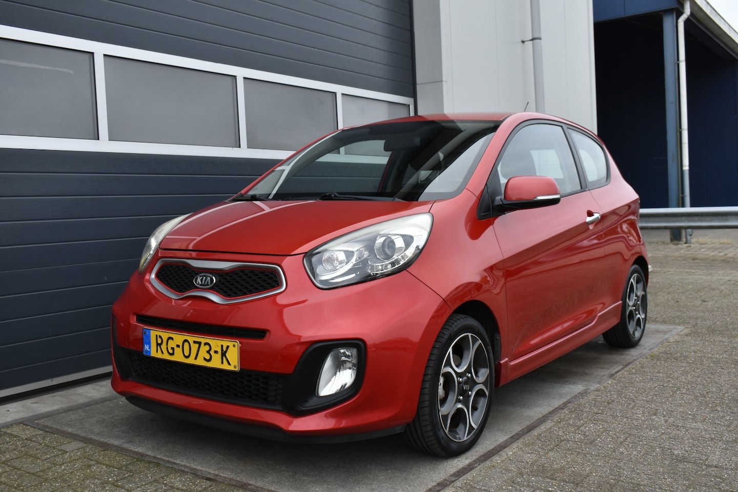 Kia Picanto - 1.2 CVVT Comfort Pack 1.2 CVVT Comfort Pack - AutoWereld.nl