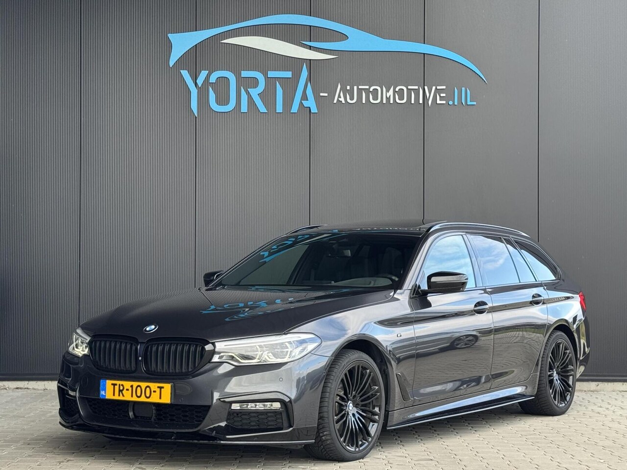 BMW 5-serie Touring - 520d High Executive 520d High Executive - AutoWereld.nl