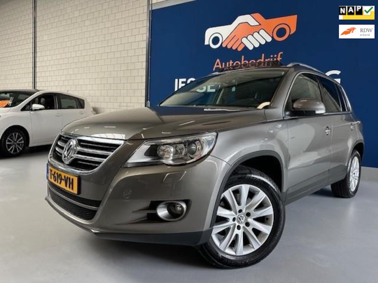 Volkswagen Tiguan - 2.0 TSI Comfort&Design 4Motion/bj.2009/panoramadak/climate/sportvelgen/cruise/APK 10/2026 - AutoWereld.nl
