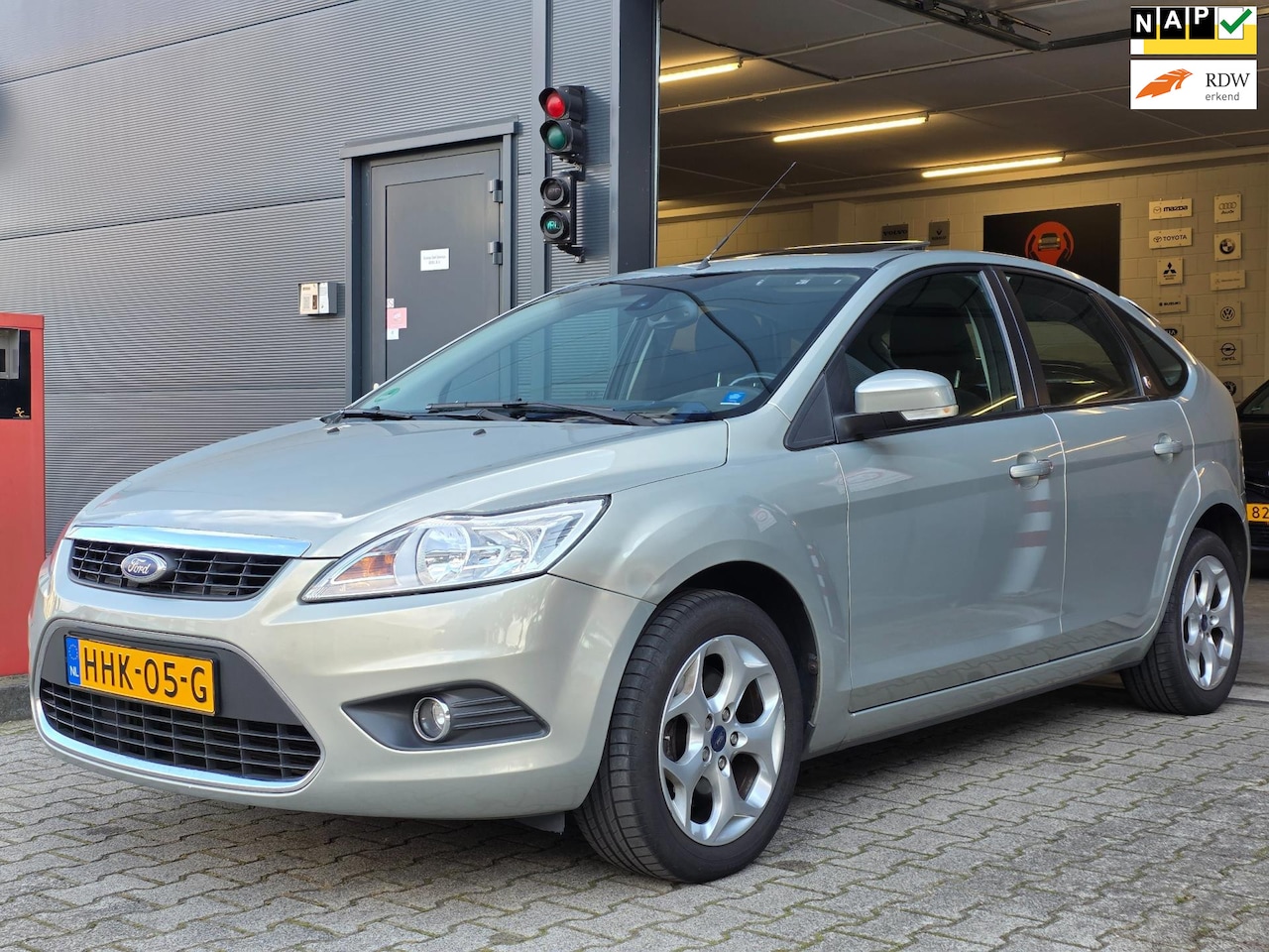 Ford Focus - 2.0 Titanium Ghia / VOL OPTIES !! - AutoWereld.nl