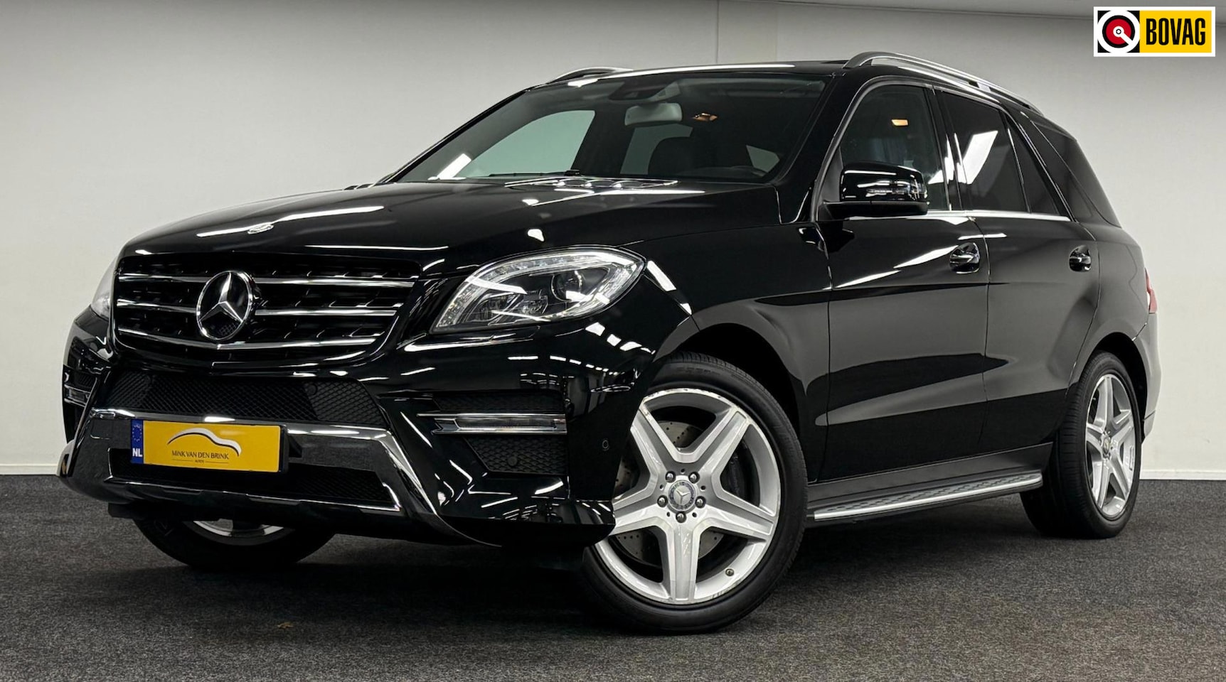 Mercedes-Benz M-klasse - 350*AMG*DealerOh*Panodak*Navi*Trekhaak*Camera* - AutoWereld.nl