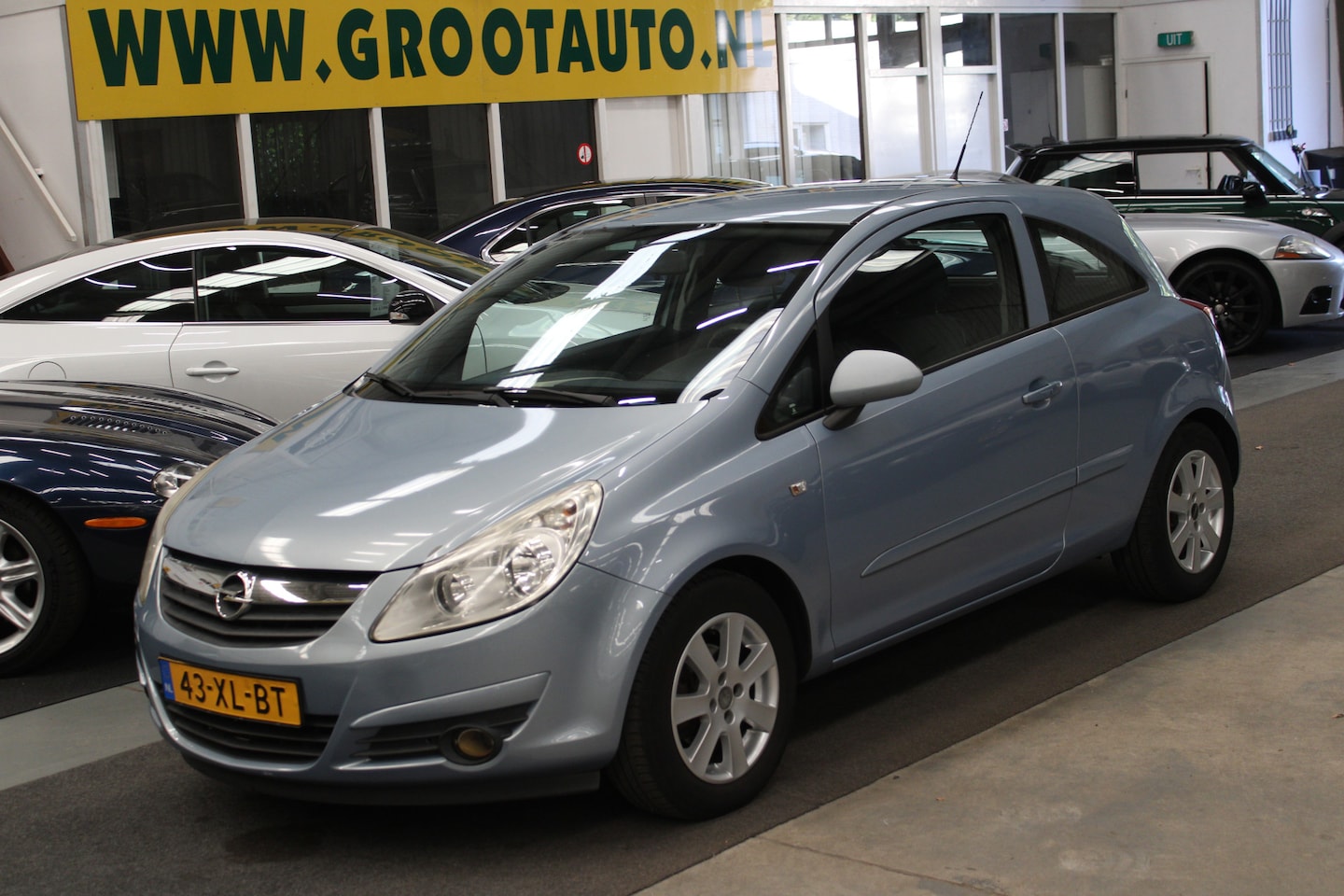 Opel Corsa - 1.4-16V Enjoy Airco, Trekhaak, Stuurbekrachtiging - AutoWereld.nl