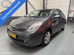 Toyota Prius - 1.5 VVT-i Tech Navi|Camera|Keyless|NL-Auto