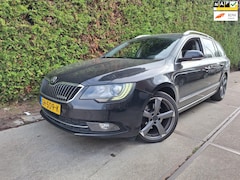 Skoda Superb Combi - 1.6 TDI Champs Elysees