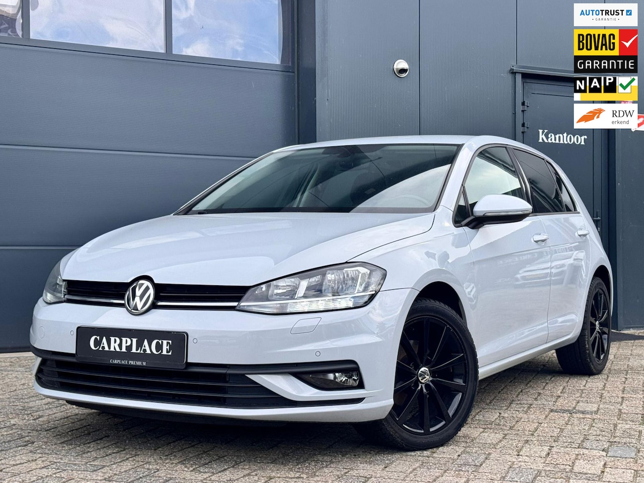 Volkswagen Golf - 1.0 TSI Comfortline 1.0 TSI Comfortline - AutoWereld.nl