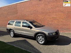 Volvo XC70 - 2.4 T AWD Comfort Line Airco Cruise