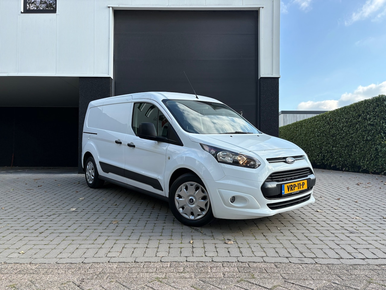 Ford Transit Connect - 1.0 Ecoboost L2 - btw/bpm vrij - Benzine - 3 pers - AutoWereld.nl