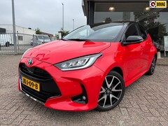 Toyota Yaris - 1.5 Hybrid Executive|Bi-Tone