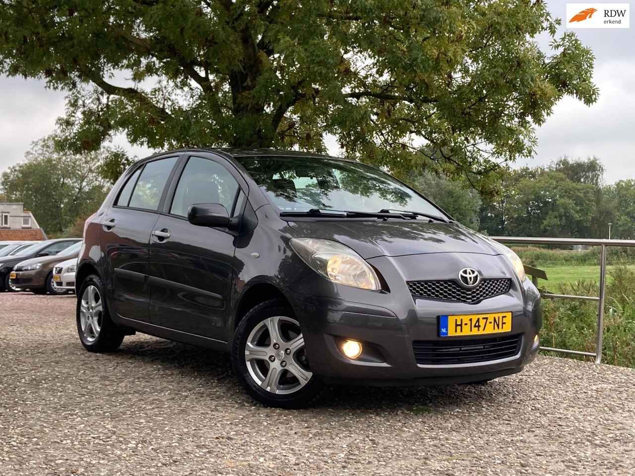 Toyota Yaris - 1.0 VVTi Acces | Airco + 5-drs Nu € 3.450,-!!! - AutoWereld.nl