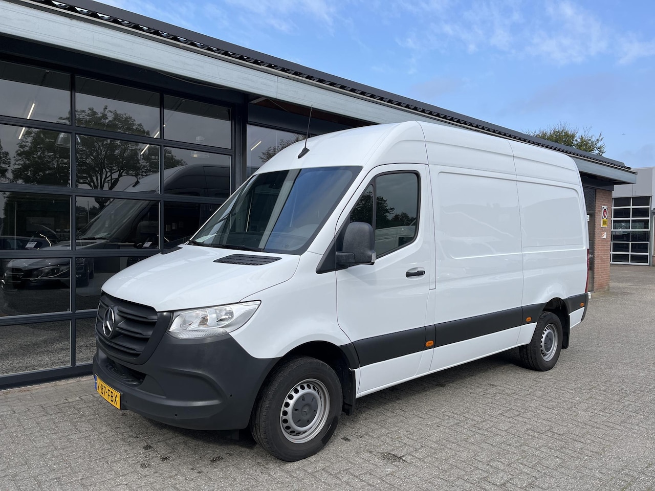 Mercedes-Benz Sprinter - 316 CDI 366 RWD L2/H2 163PK EURO6 CRUISE CONTROL | TEL | CAMERA | PDC V+A | GEVEERDE STOEL - AutoWereld.nl