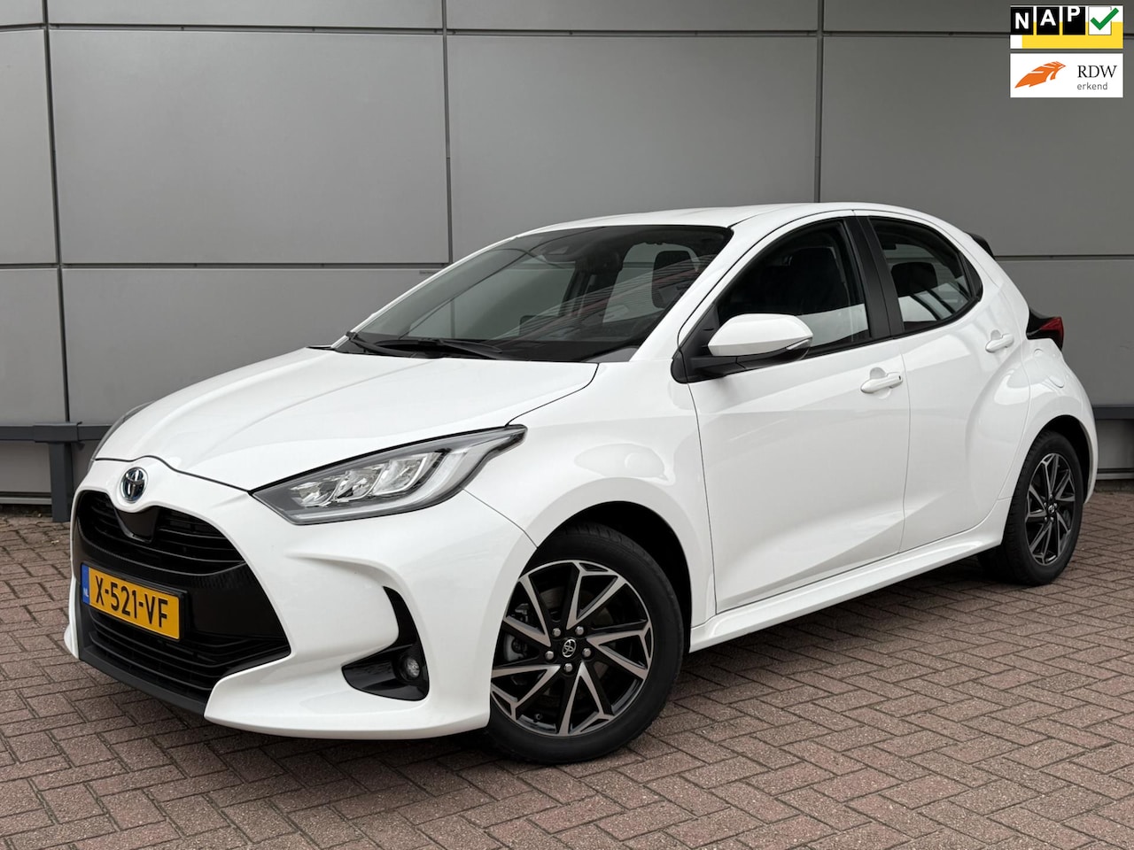 Toyota Yaris - 1.5 Hybrid Dynamic 1.5 Hybrid Dynamic - AutoWereld.nl