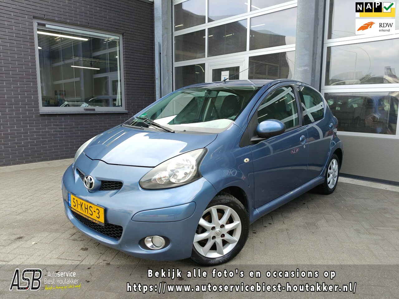 Toyota Aygo - 1.0-12V Comfort | 5-deurs | Airco | Carplay opbouw mogelijk vraag naar de voorwaarden - AutoWereld.nl