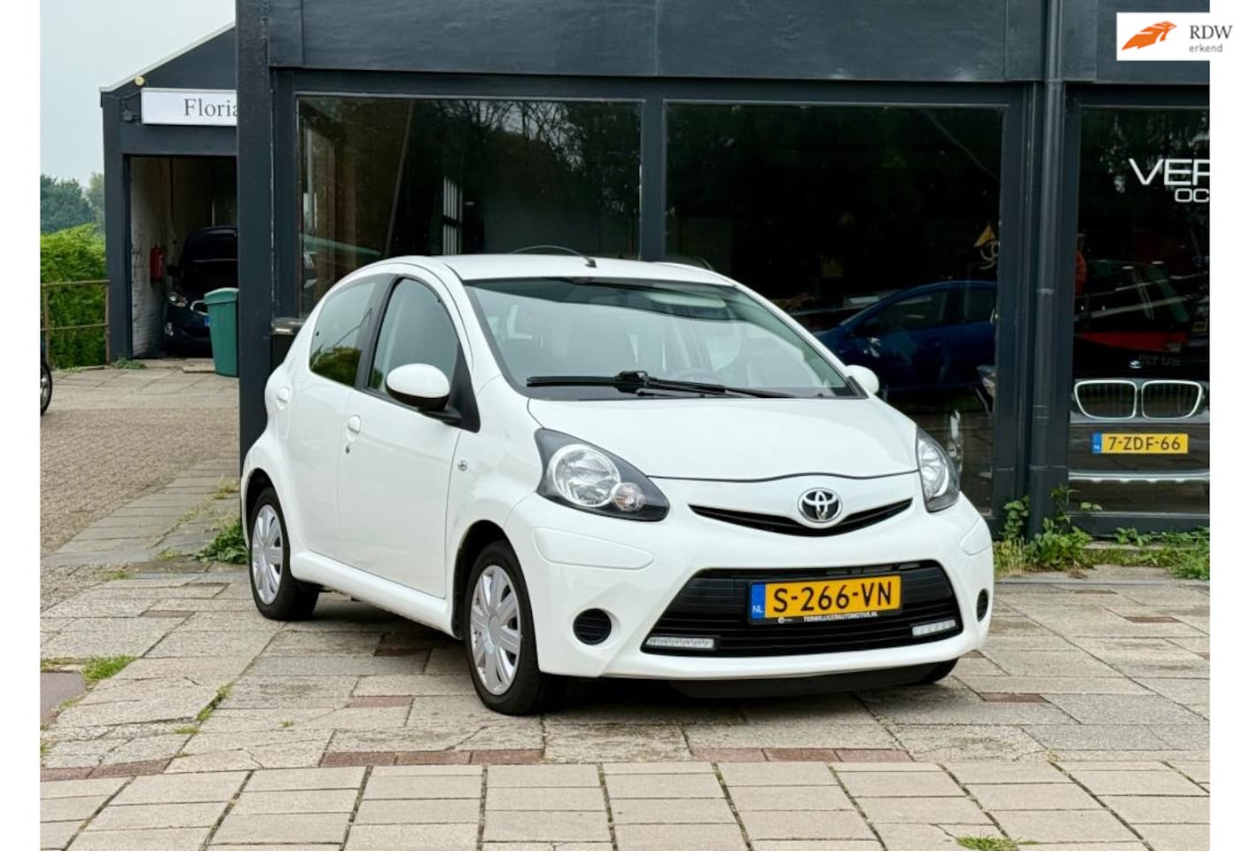 Toyota Aygo - 1.0 VVT-i Access 1.0 VVT-i Access - AutoWereld.nl