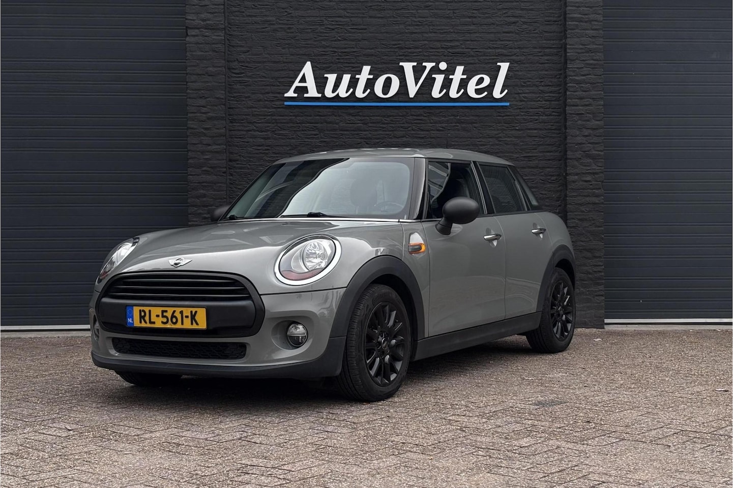 MINI One - Mini 1.5 Salt Business | NAVI | Cruise Control | Bluetooth | LM velgen - AutoWereld.nl