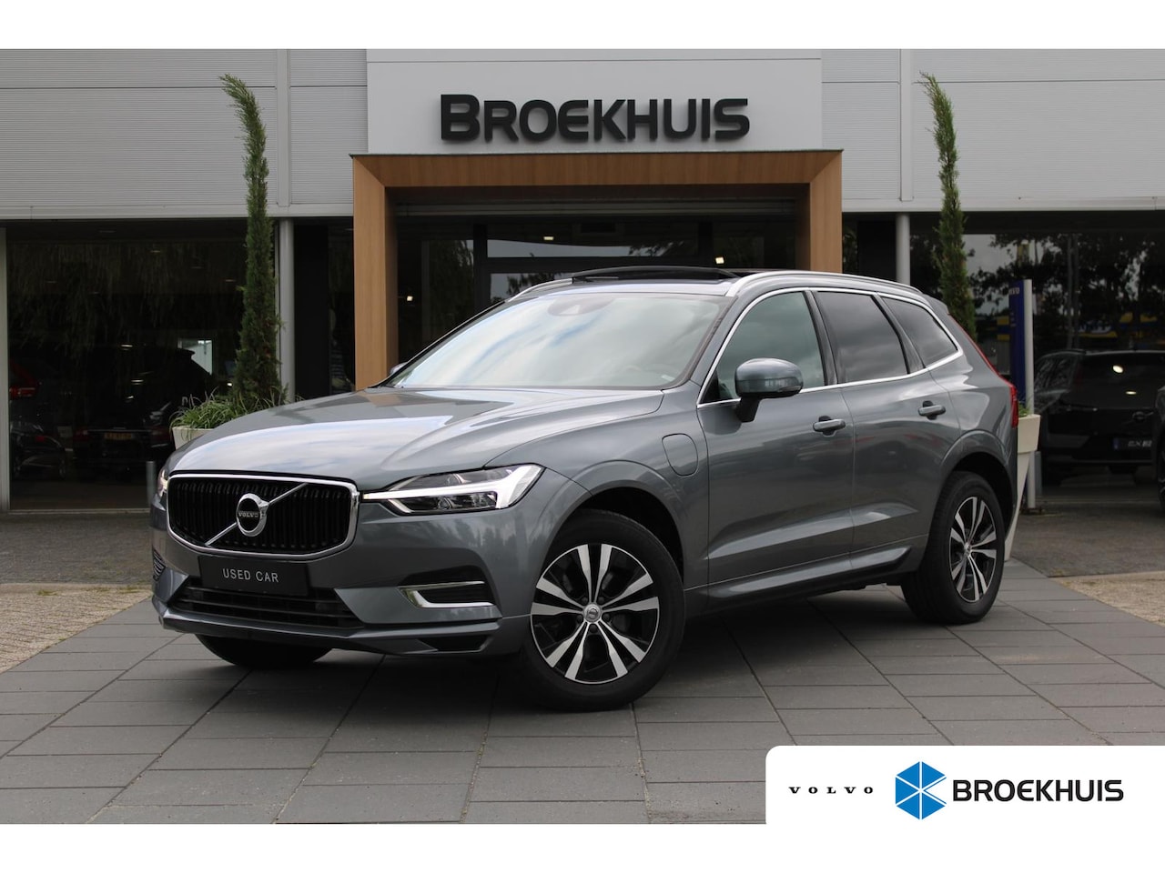 Volvo XC60 - T8 AWD Momentum Pro | Pilot Assist | BLIS | Stoel + Stuurwielverwarming | Panoramisch schu - AutoWereld.nl