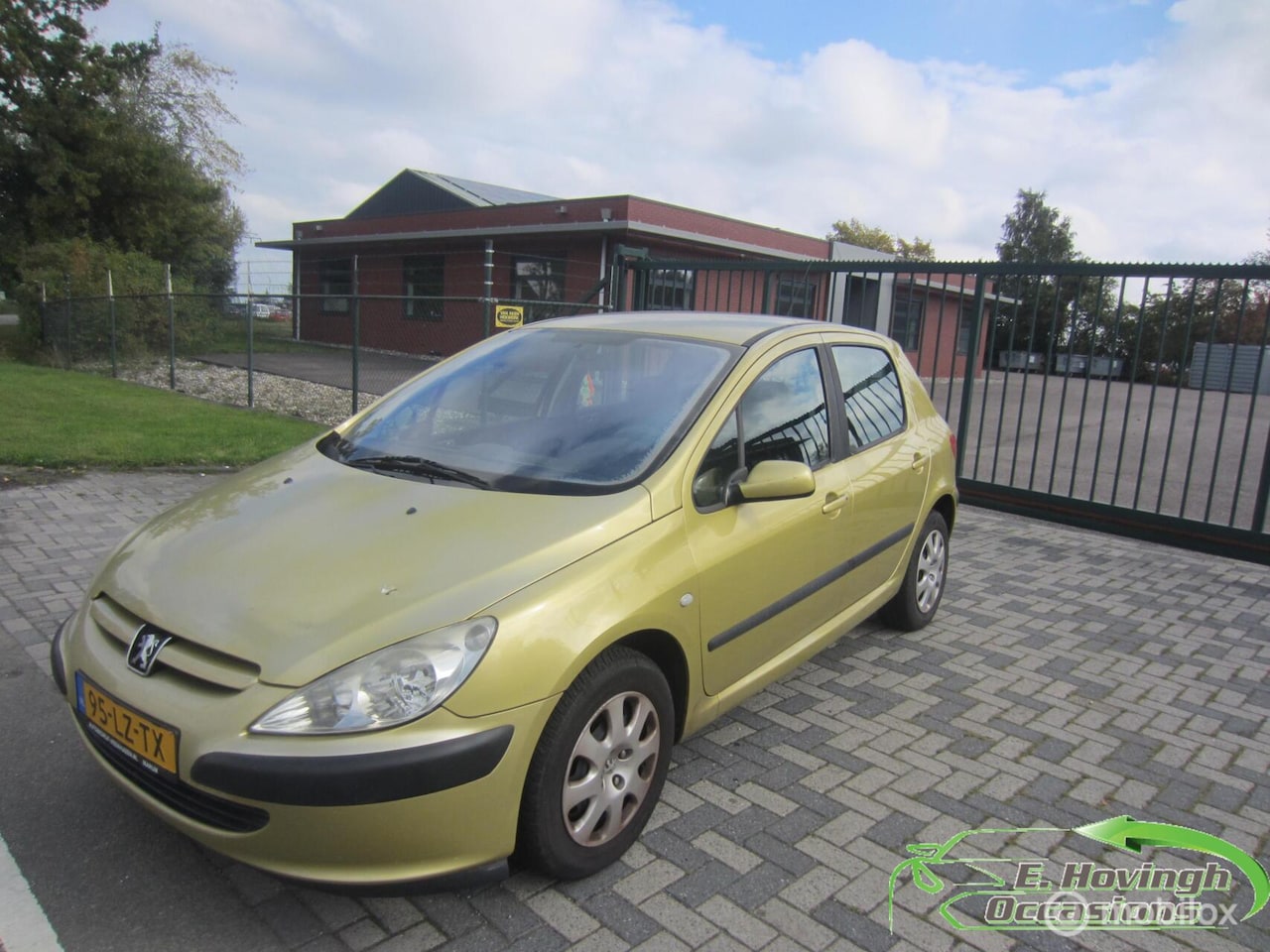 Peugeot 307 - 1.6-16V XR nette auto met APK 7 mei 2026 - AutoWereld.nl