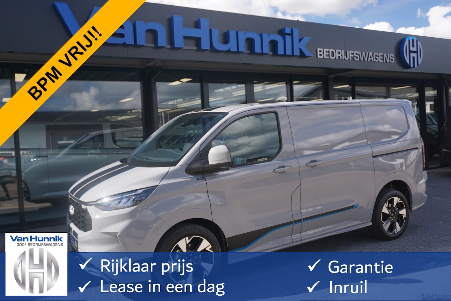 Ford Transit Custom - 320S 170PK Sport AUT AWD BPM VRIJ!! ACC, Trekhaak, 360° Cam, 19" LM, 2x Elek. Schuifdeur!! - AutoWereld.nl