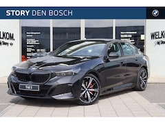 BMW 5-serie - 530e High Executive M Sport Automaat / Trekhaak / Adaptieve LED / Parking Assistant Plus /