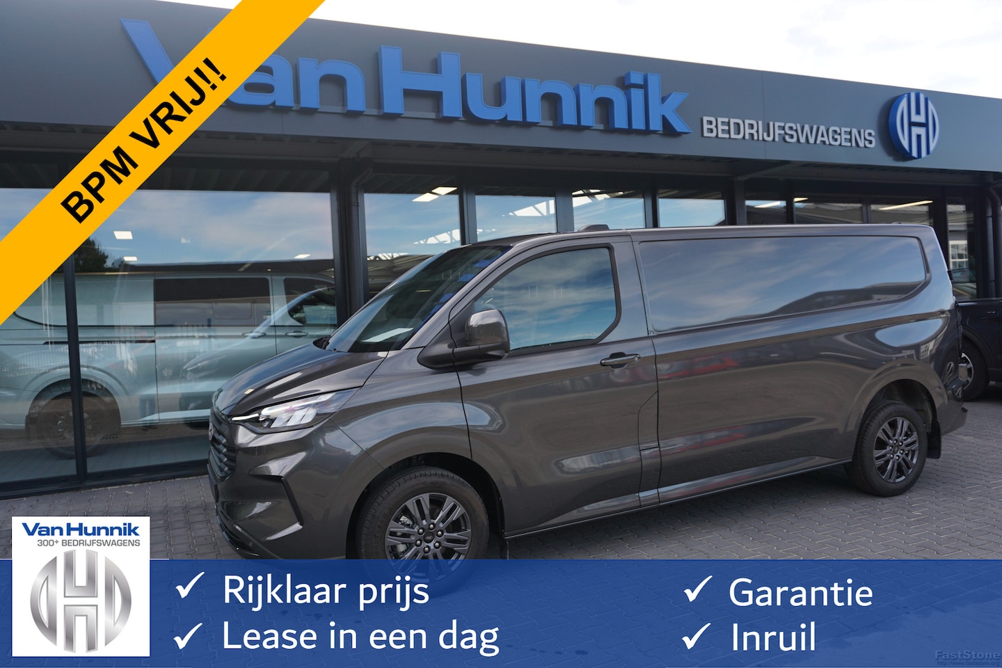Ford Transit Custom - 300L 150PK Limited BPM VRIJ!! Navi, Cam, Adap. Cruise, 17" LM, Trekhaak!! NR. A178 - AutoWereld.nl
