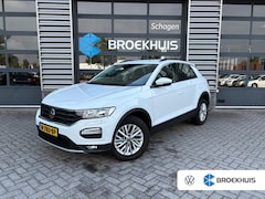 Volkswagen T-Roc - 1.0 TSI 110 pk Style | Achteruitrijcamera | Cruise control adaptief | Navigatie |