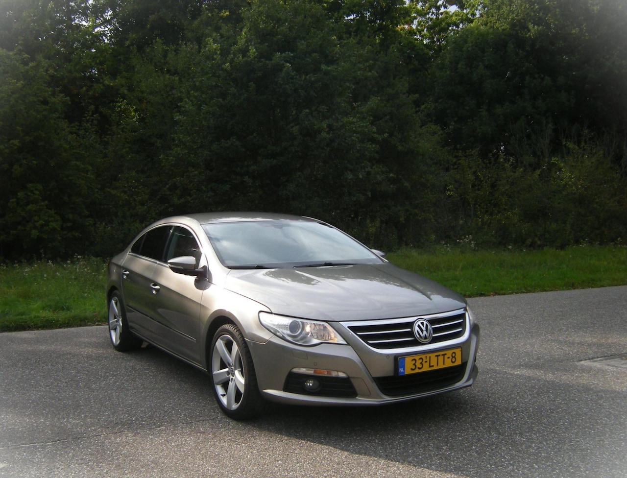Volkswagen Passat CC - 1.8 TSI 4p. . Airco . Cruiscontrol . LMV . enz . - AutoWereld.nl
