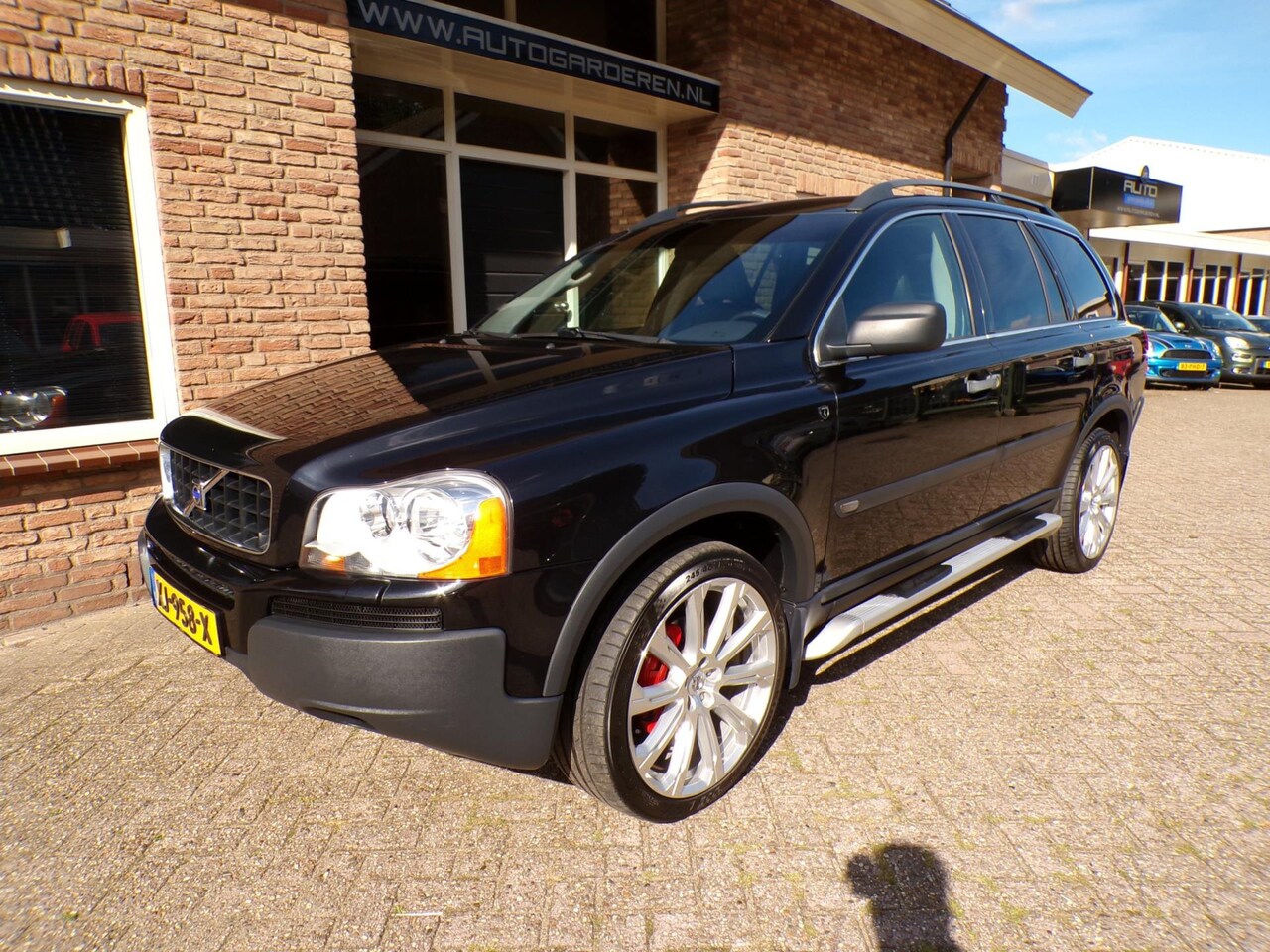 Volvo XC90 - 2.5 T Exclusive Automaat / Leder / Navi / 7 Persoons - AutoWereld.nl