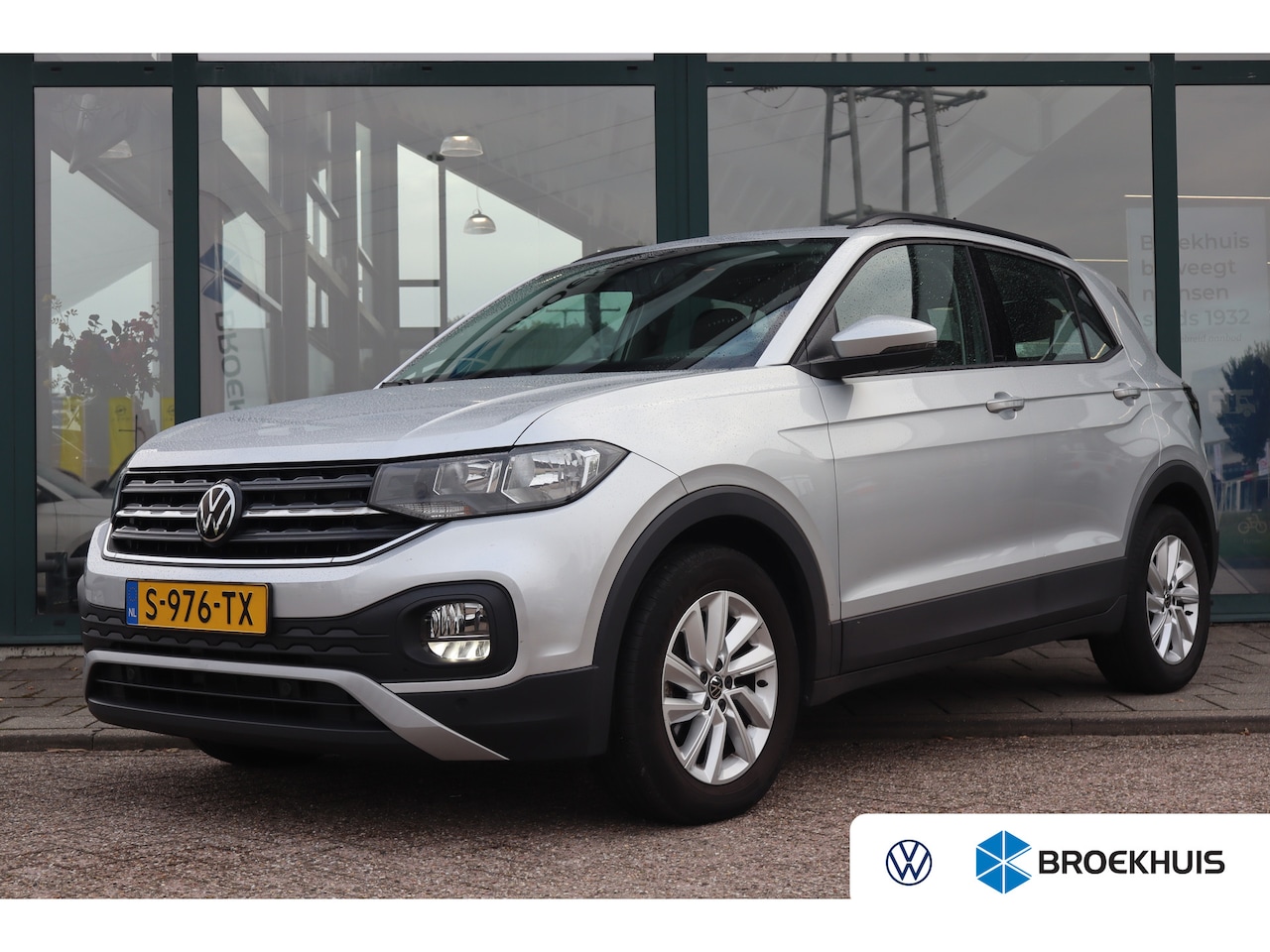 Volkswagen T-Cross - 1.0 TSI Life 95 pk | Airco | Cruise control adaptief | Parkeersensor voor en achter - AutoWereld.nl