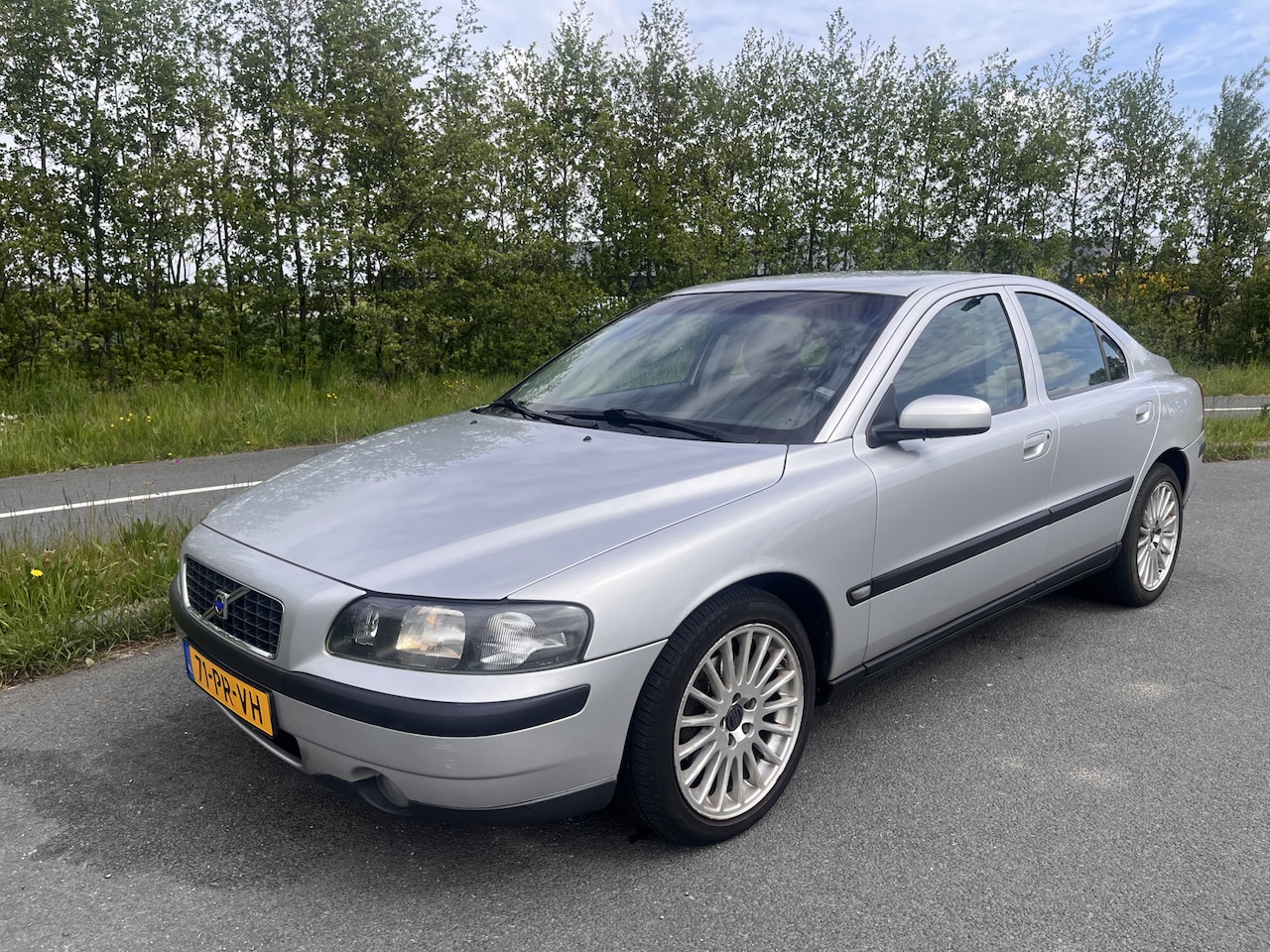 Volvo S60 - 2.4 Goed Onderhouden Distributieriem bij 267 DKM vervangen - AutoWereld.nl