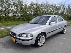 Volvo S60 - 2.4 Goed Onderhouden Distributieriem bij 267 DKM vervangen