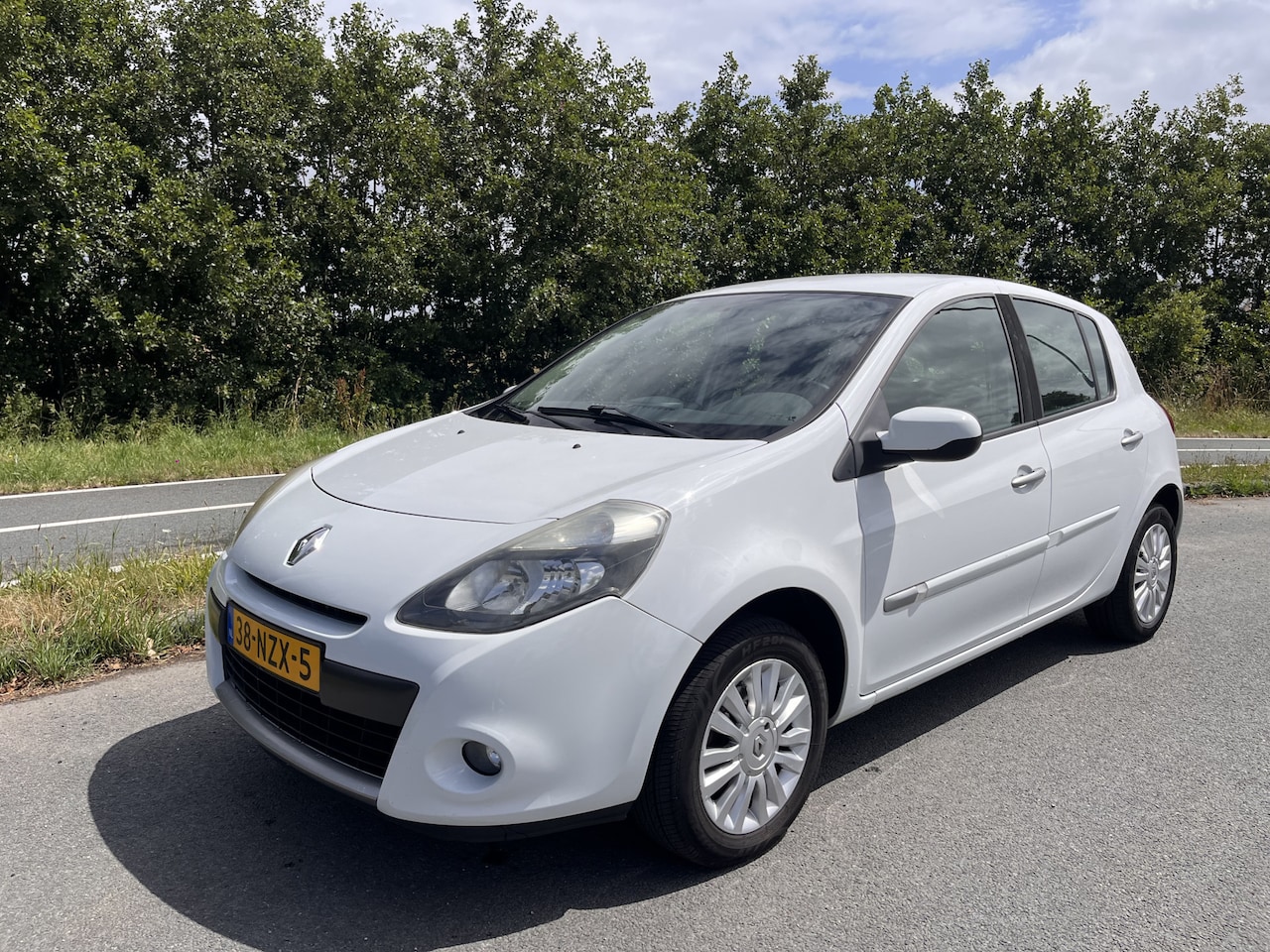 Renault Clio - 1.2 5Drs. Collection Airco Lichtmetalen velgen - AutoWereld.nl