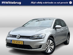 Volkswagen e-Golf - e-Golf / Navigatie / Camera / Parkeersensoren V+A / Climate controle / Lichtmetaal 16 inch