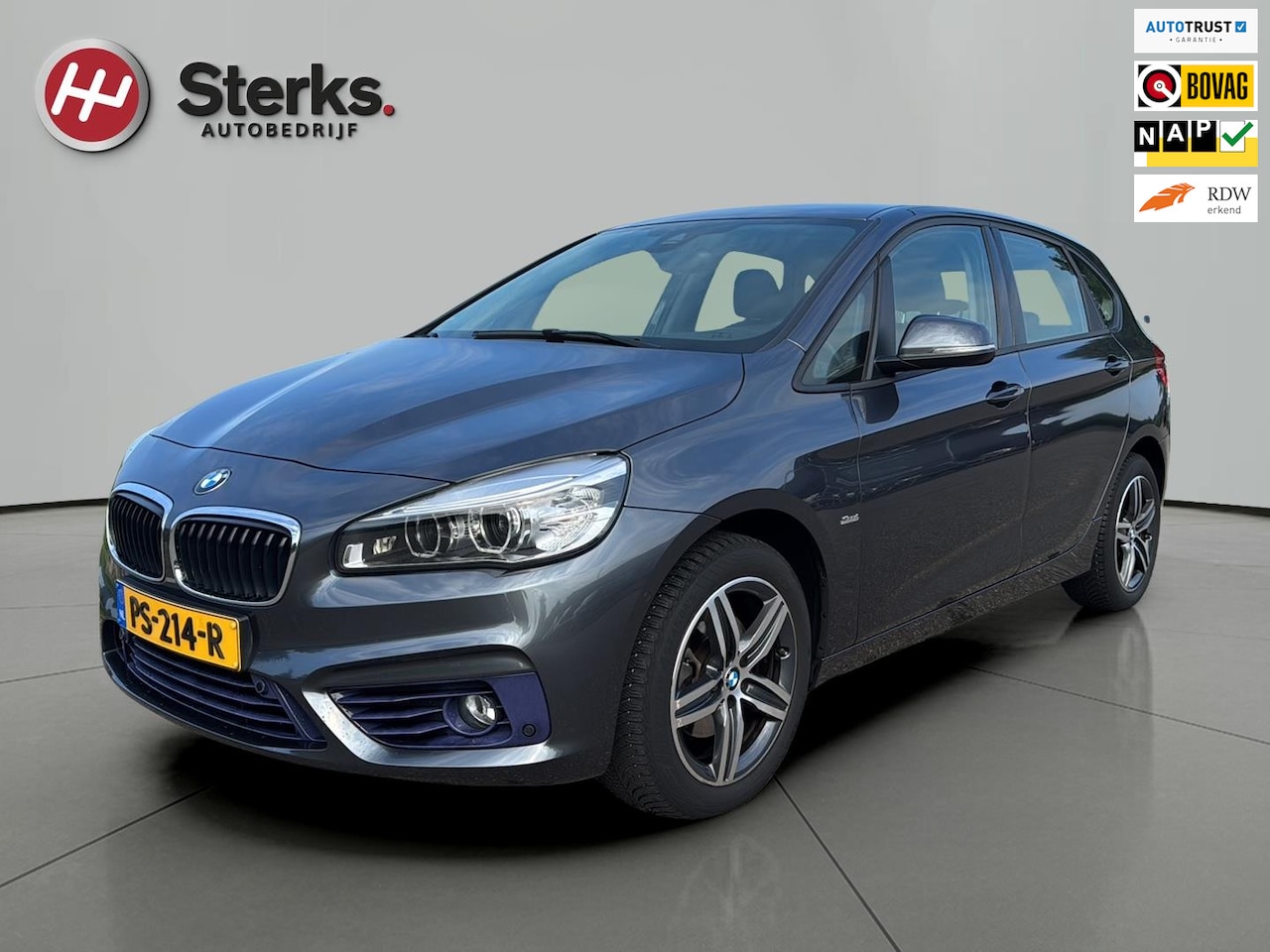 BMW 2-serie Active Tourer - 218i High Executive AUTOMAAT SPORT LEDER NAVI CLIMAAT CONTROL STOELVERWARMING - AutoWereld.nl