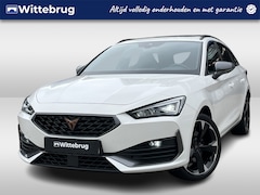 CUPRA Leon Sportstourer - 1.4 e-Hybrid 204PK Performance / Panoramadak / Kuipstoelen / Stuur + Stoelverwarming / Ver