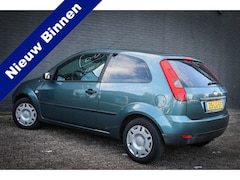 Ford Fiesta - 1.3 Ambiente Net binnen