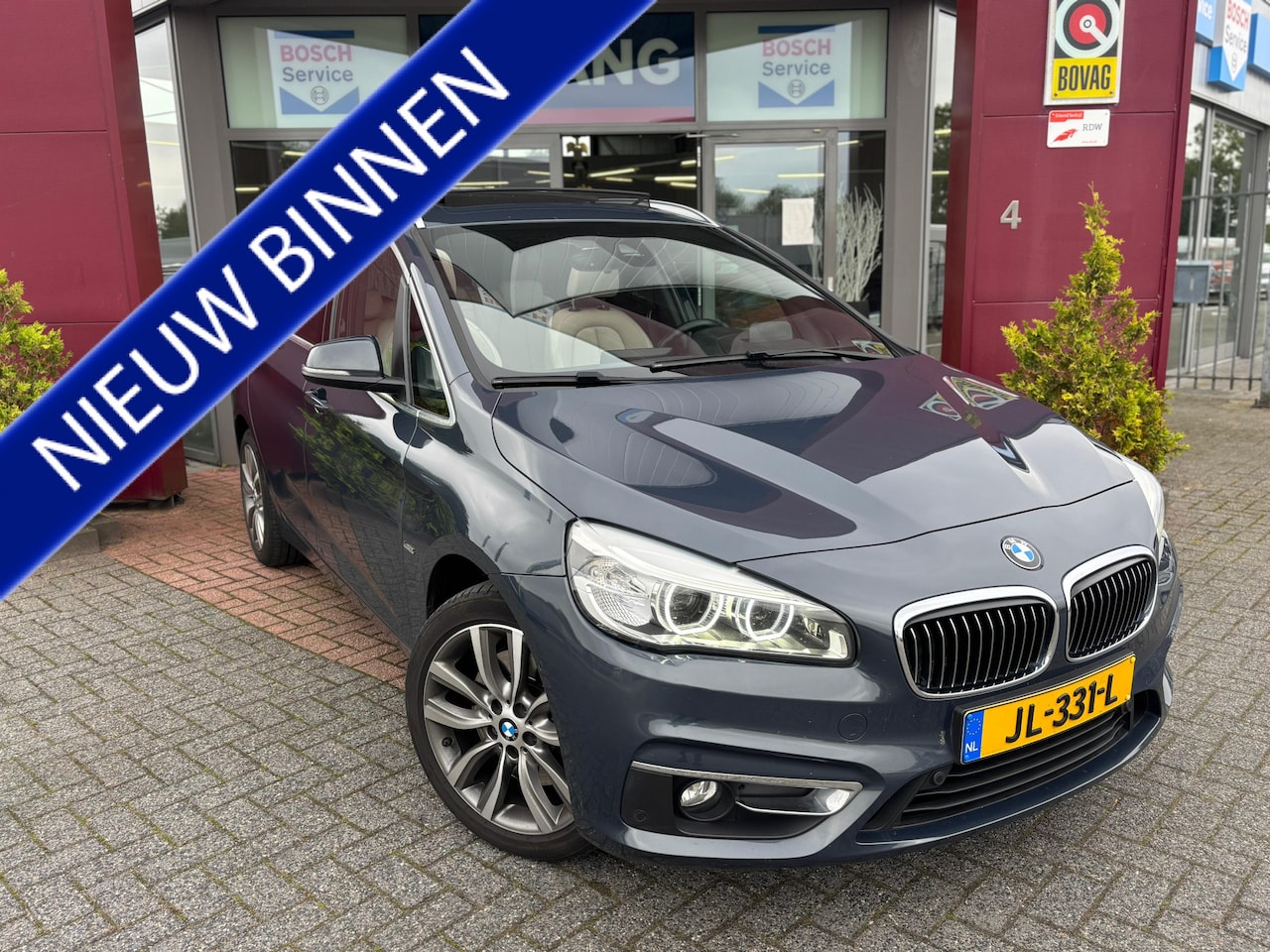 BMW 2-serie Gran Tourer - 220i Centennial High Executive 7persoons | Panorama dak - AutoWereld.nl