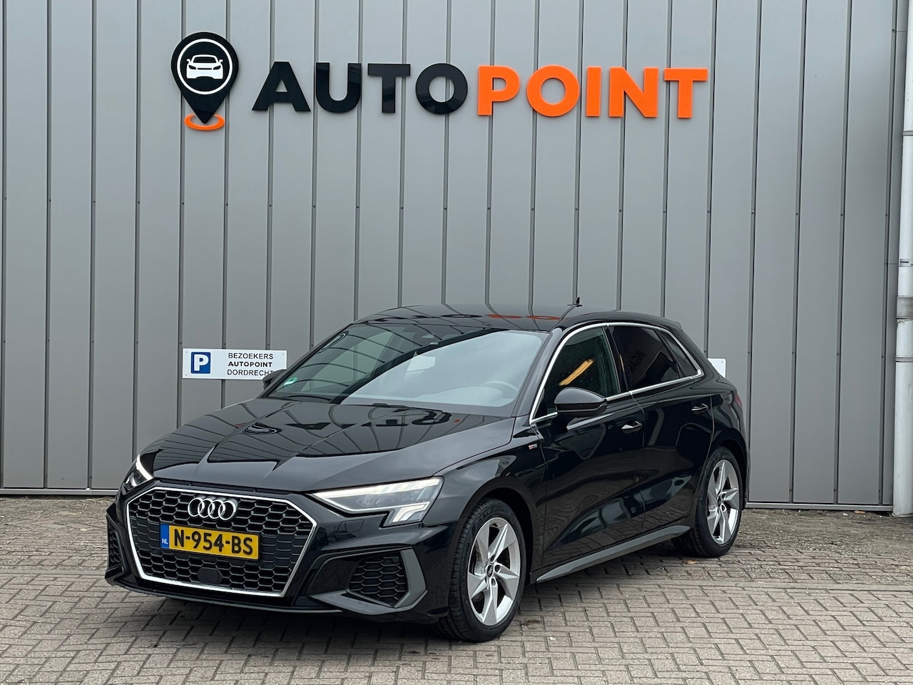 Audi A3 Sportback - 30 TFSI S Black edition automatic |1E EIG|DEALERONDERHOUDEN|S-LINE|MATRIXLED|LEER|CRUISE|D - AutoWereld.nl