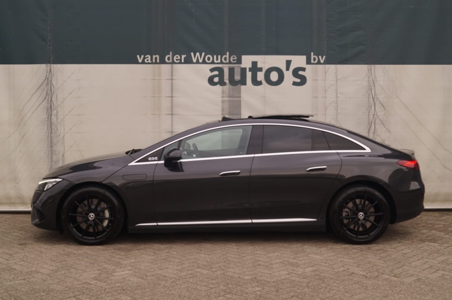Mercedes-Benz EQE - 300 Business Line 89kWh -PANO-LED-ECC-CAM- - AutoWereld.nl