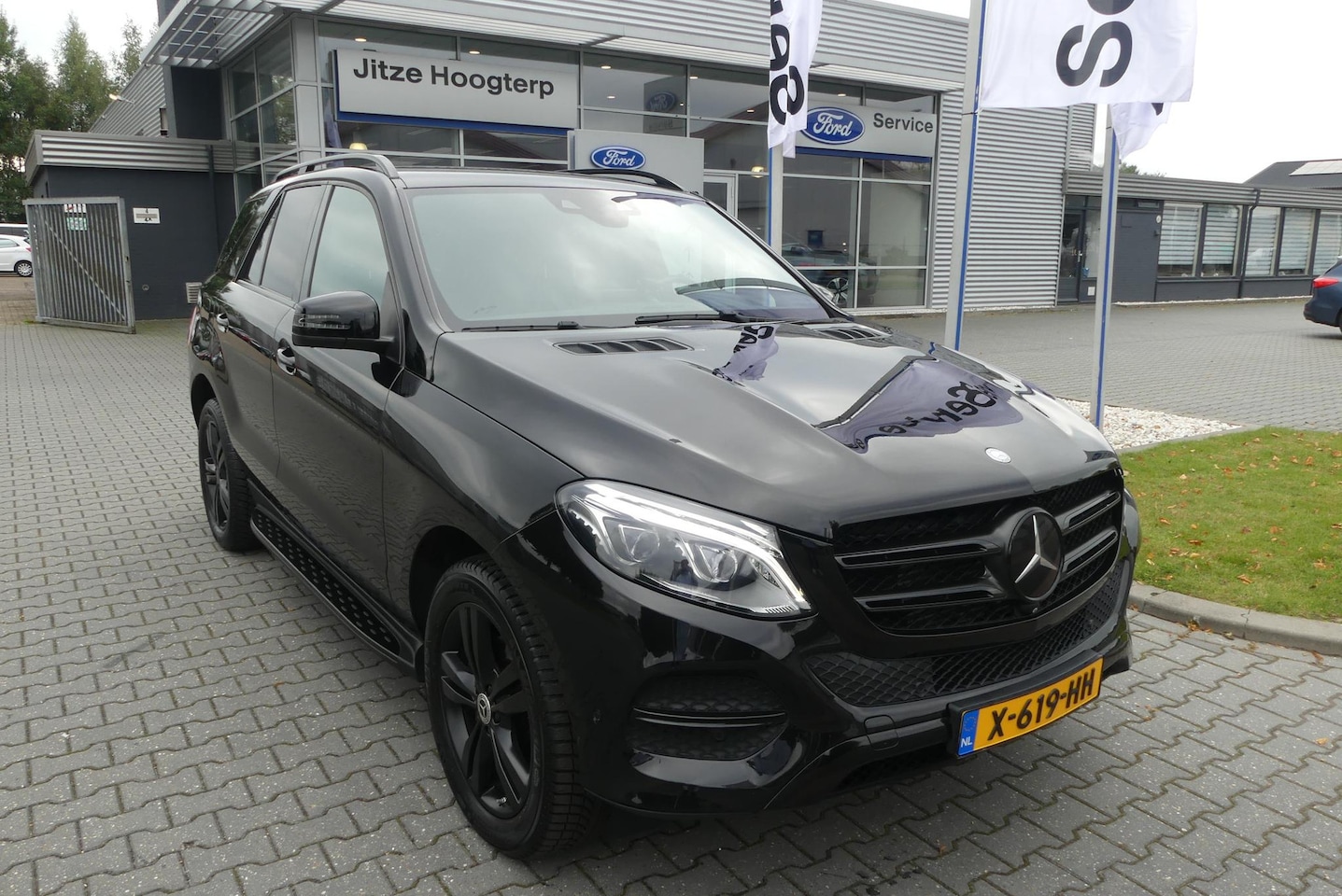 Mercedes-Benz GLE-Klasse - GLE 350 d 4MATIC NAVI,ELEKTRISCHE TREKHAAK 3500KG,360 GR CAMERA,DVD SCHERMEN,ADAPTIVE CRUI - AutoWereld.nl