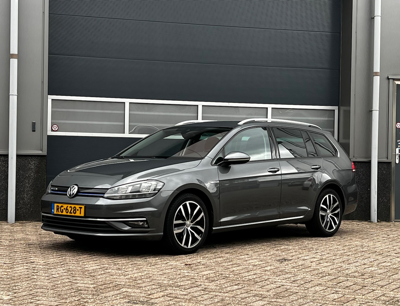 Volkswagen Golf Variant - 1.4 TGI CNG Comfortline bj.2017 Autom|Navi|Trekh|Nap. - AutoWereld.nl