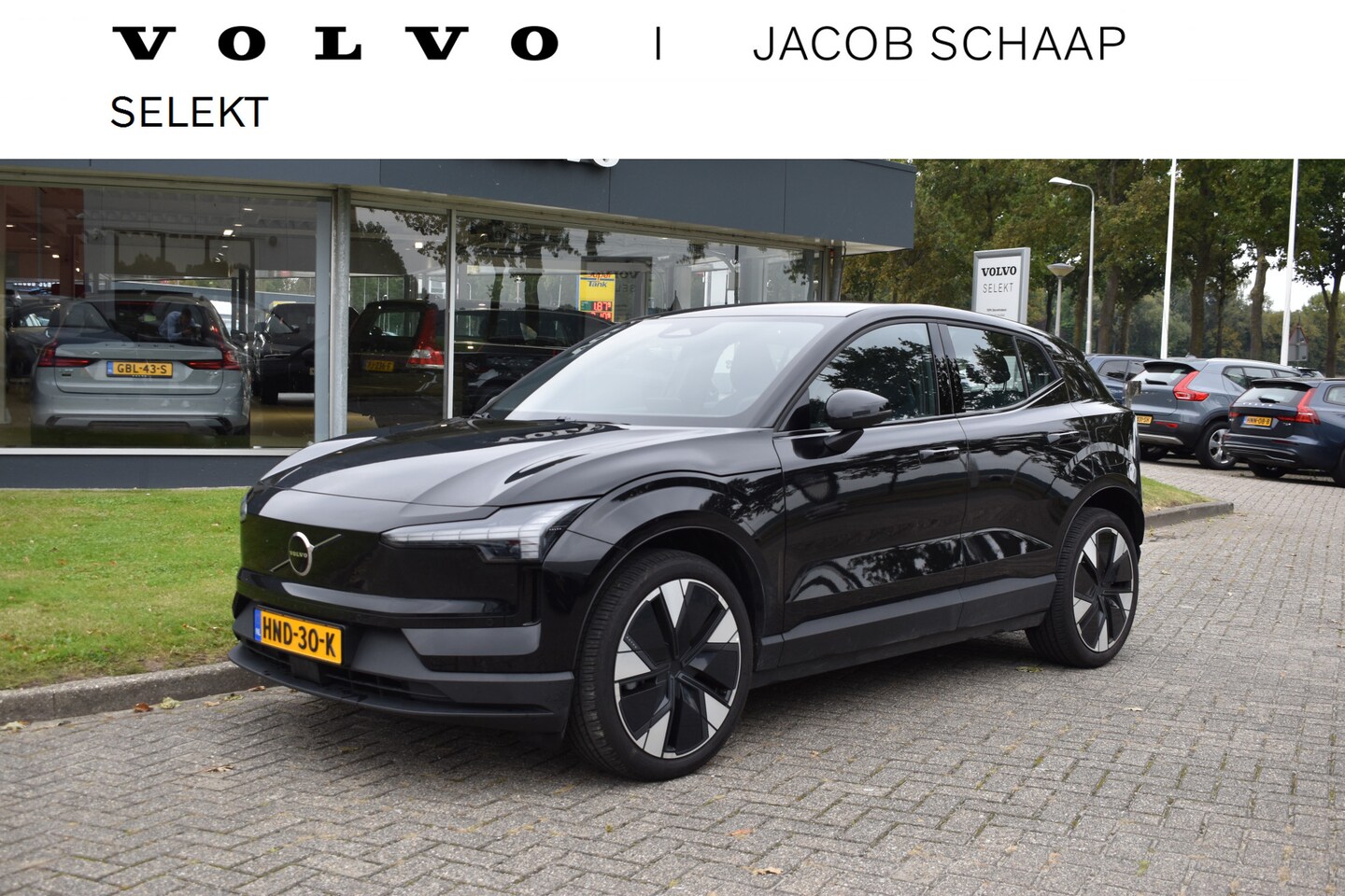 Volvo EX30 - Single Motor Extended Range Plus 69 kWh ACC | H&K | Blis | Camera | 19'LMV  Camera - AutoWereld.nl