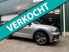 Volkswagen Tiguan - 1.5 TSI ACT Highline Business R DSG Pano
