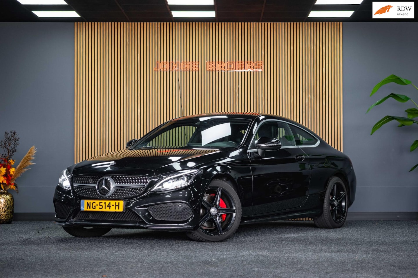 Mercedes-Benz C-klasse Coupé - 220 d Ambition |Pano|Burmester - AutoWereld.nl